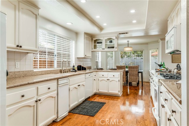 1413 Oak, Manhattan Beach, California 90266, 4 Bedrooms Bedrooms, ,2 BathroomsBathrooms,Residential,Sold,Oak,SB19132316