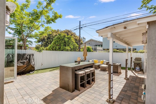 2305 Oak Avenue, Manhattan Beach, California 90266, 3 Bedrooms Bedrooms, ,2 BathroomsBathrooms,Residential,Sold,Oak,PW21077837