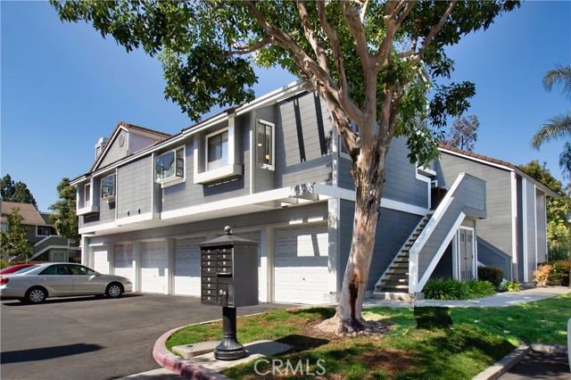 Aliso Viejo, CA 92656,33 Clover LN #276