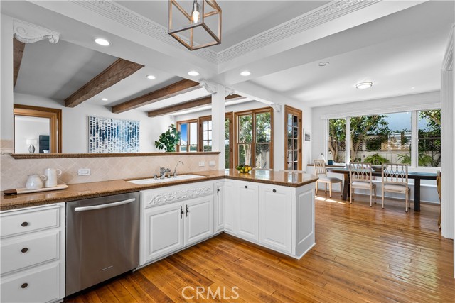 2304 Grandview Avenue, Manhattan Beach, California 90266, 5 Bedrooms Bedrooms, ,3 BathroomsBathrooms,Residential,Sold,Grandview,SB21160236