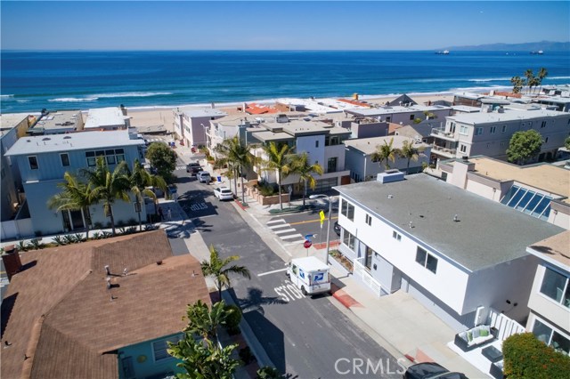 2300 Manhattan Avenue, Manhattan Beach, California 90266, 3 Bedrooms Bedrooms, ,2 BathroomsBathrooms,Residential,Sold,Manhattan,SB19057748