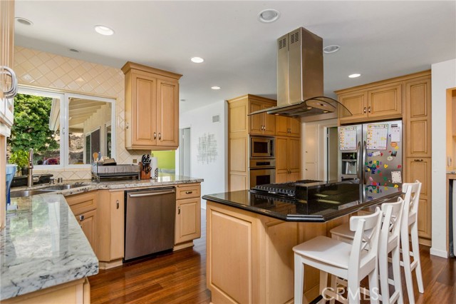 11 Cerrito Place, Rolling Hills Estates, California 90274, 3 Bedrooms Bedrooms, ,2 BathroomsBathrooms,Residential,Sold,Cerrito,SB21054660