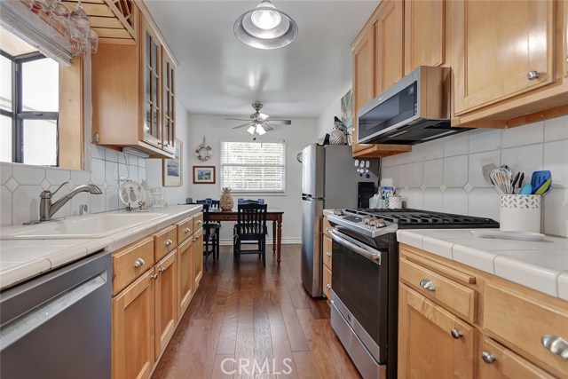 1621 Spreckels Lane, Redondo Beach, California 90278, 3 Bedrooms Bedrooms, ,1 BathroomBathrooms,Residential,Sold,Spreckels,SB19151892