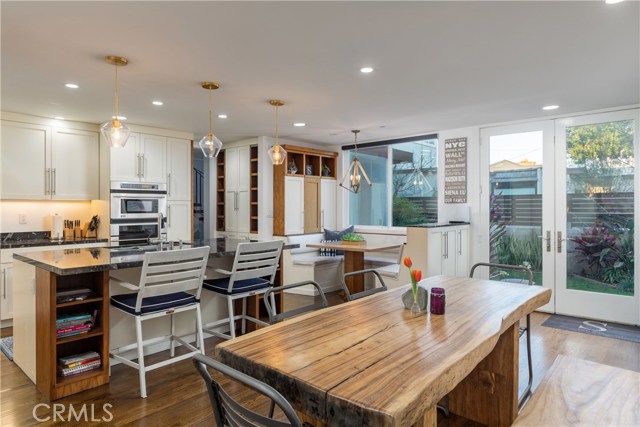 2404 Laurel Avenue, Manhattan Beach, California 90266, 5 Bedrooms Bedrooms, ,4 BathroomsBathrooms,Residential,Sold,Laurel,SB20035806