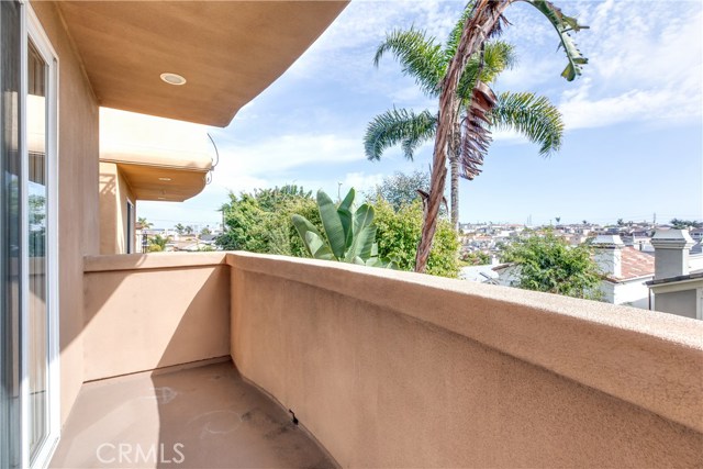 1610 Speyer Lane, Redondo Beach, California 90278, 4 Bedrooms Bedrooms, ,3 BathroomsBathrooms,Residential,Sold,Speyer,SB20089547