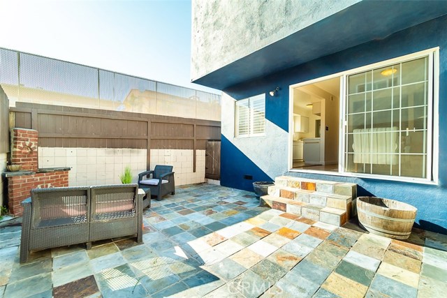 1600 Spreckels Lane, Redondo Beach, California 90278, 3 Bedrooms Bedrooms, ,2 BathroomsBathrooms,Residential,Sold,Spreckels,SB19058149