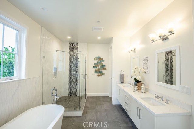 2309 Voorhees Avenue, Redondo Beach, California 90278, 4 Bedrooms Bedrooms, ,3 BathroomsBathrooms,Residential,Sold,Voorhees,SB19080678