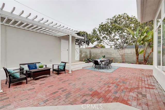 2717 182nd Place, Redondo Beach, California 90278, 4 Bedrooms Bedrooms, ,2 BathroomsBathrooms,Residential,Sold,182nd,SB20109929