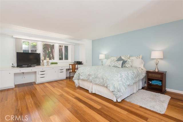 611 Gould Terrace, Hermosa Beach, California 90254, 4 Bedrooms Bedrooms, ,1 BathroomBathrooms,Residential,Sold,Gould,SB17111077