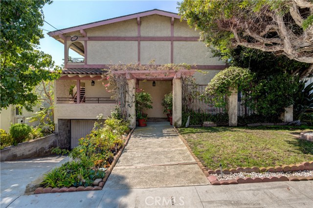 1320 12th Street, Manhattan Beach, California 90266, 2 Bedrooms Bedrooms, ,2 BathroomsBathrooms,Residential,Sold,12th,SB20186384