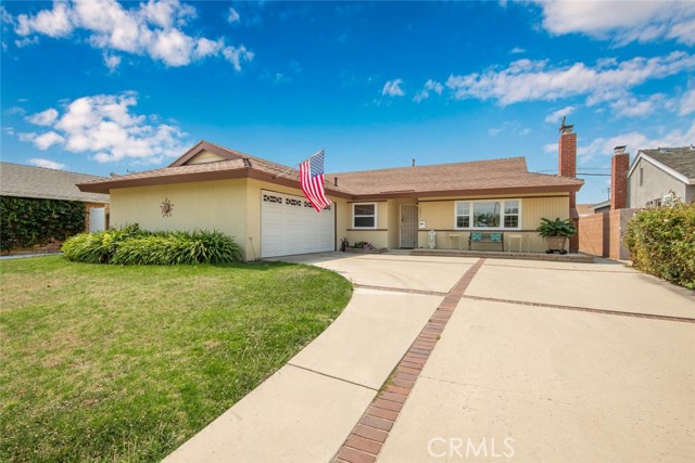 Photo of 16271 Fantasia Lane, Huntington Beach, CA 92649