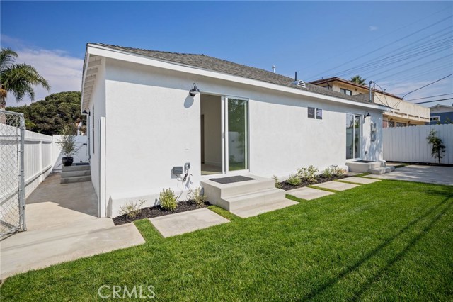 2420 Robinson Street, Redondo Beach, California 90278, 3 Bedrooms Bedrooms, ,1 BathroomBathrooms,Residential,Sold,Robinson,SB20208092