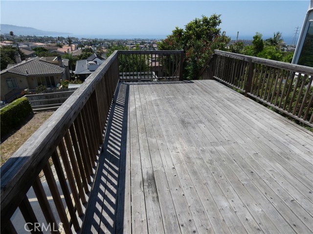 805 Paulina Avenue, Redondo Beach, California 90277, 5 Bedrooms Bedrooms, ,2 BathroomsBathrooms,Residential,Sold,Paulina,SB17203932