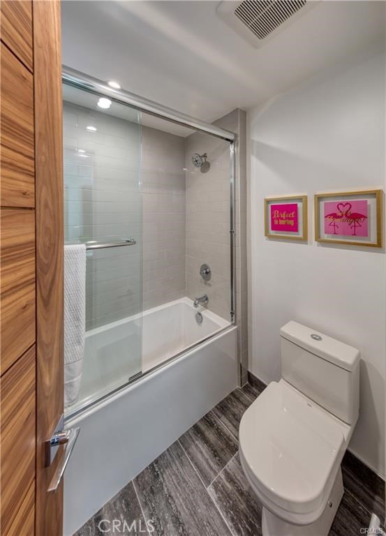 946 8th Street, Hermosa Beach, California 90254, 4 Bedrooms Bedrooms, ,3 BathroomsBathrooms,Residential,Sold,8th,SB20005641