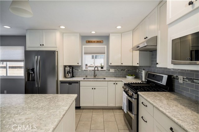 2019 Ernest Avenue, Redondo Beach, California 90278, 3 Bedrooms Bedrooms, ,2 BathroomsBathrooms,Residential,Sold,Ernest,SB20040759
