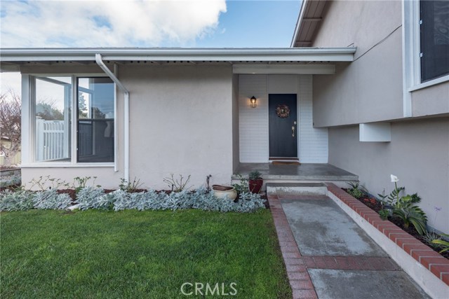 26706 Grayslake Road, Rancho Palos Verdes, California 90275, 3 Bedrooms Bedrooms, ,1 BathroomBathrooms,Residential,Sold,Grayslake,PV18060679