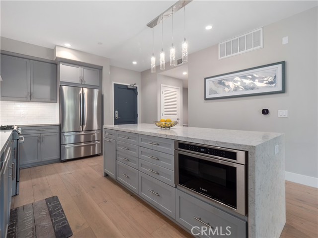 1920 Pacific Coast Hwy, Redondo Beach, California 90277, 1 Bedroom Bedrooms, ,1 BathroomBathrooms,Residential,Sold,Pacific Coast Hwy,PV21152932