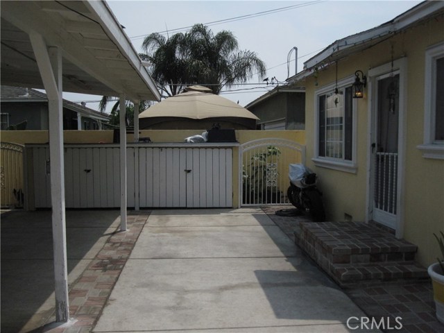  Income Home for Sale in Inglewood, California