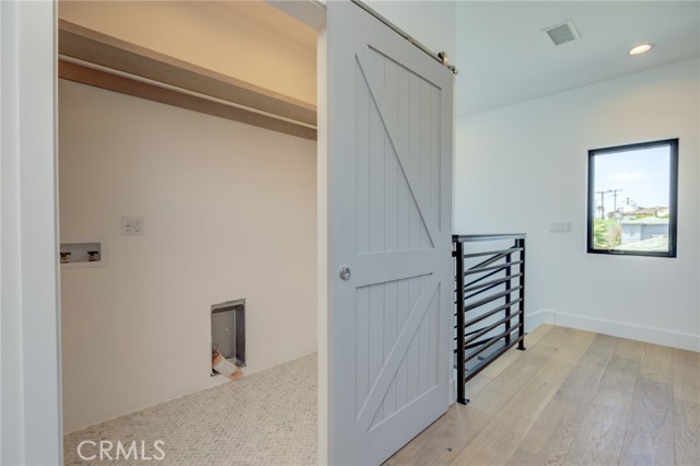 1130 21st Street, Manhattan Beach, California 90266, 5 Bedrooms Bedrooms, ,4 BathroomsBathrooms,Residential,Sold,21st,SB21098347