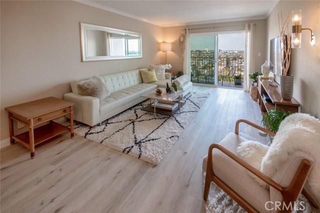 1108 Camino Real, Redondo Beach, California 90277, 2 Bedrooms Bedrooms, ,1 BathroomBathrooms,Residential,Sold,Camino Real,PV21000222