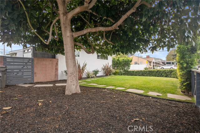 610 Inglewood Ave, Redondo Beach, California 90278, 3 Bedrooms Bedrooms, ,1 BathroomBathrooms,Residential,Sold,Inglewood Ave,SB20256411