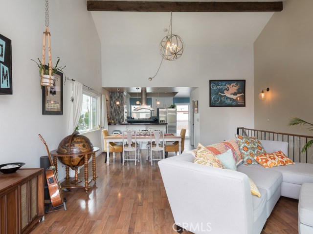 110 Juanita Avenue, Redondo Beach, California 90277, 2 Bedrooms Bedrooms, ,1 BathroomBathrooms,Residential,Sold,Juanita,SB19190456