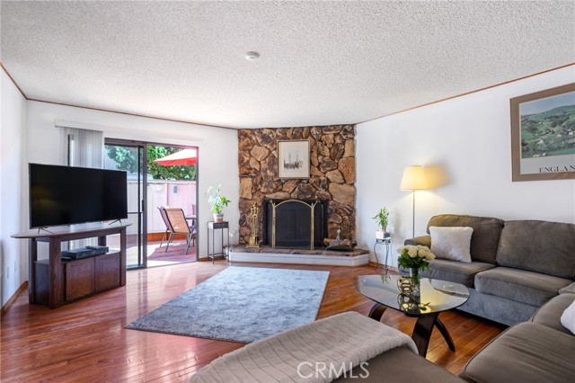 511 Meyer Lane, Redondo Beach, California 90278, 2 Bedrooms Bedrooms, ,1 BathroomBathrooms,Residential,Sold,Meyer,SB21085805