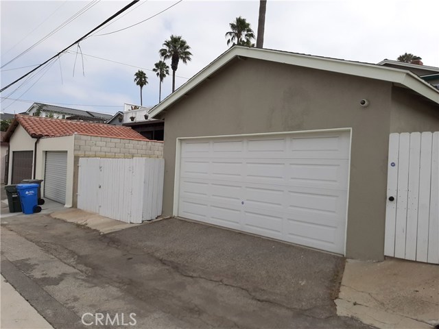 427 Paulina Ave, Redondo Beach, California 90277, 3 Bedrooms Bedrooms, ,1 BathroomBathrooms,Residential,Sold,Paulina Ave,SB20187373