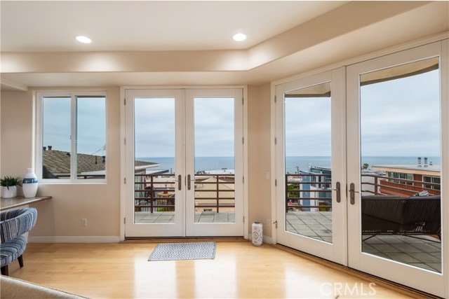 224 14th Street, Manhattan Beach, California 90266, 4 Bedrooms Bedrooms, ,4 BathroomsBathrooms,Residential,Sold,14th,SB19152131