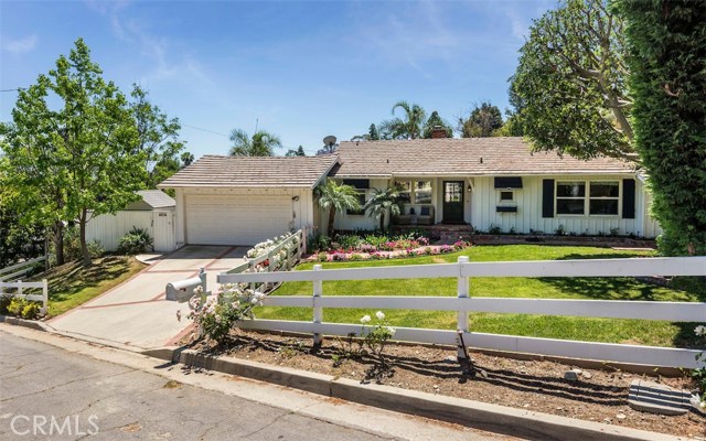 2 Spinning Wheel Lane, Rolling Hills Estates, California 90274, 3 Bedrooms Bedrooms, ,2 BathroomsBathrooms,Residential,Sold,Spinning Wheel,SB17097371