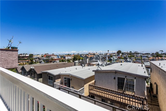 1630 Stanford Avenue, Redondo Beach, California 90278, 3 Bedrooms Bedrooms, ,1 BathroomBathrooms,Residential,Sold,Stanford,SB19124881