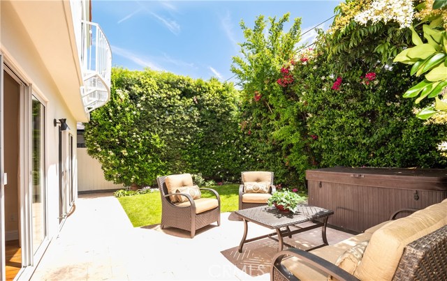 1420 Pine Avenue, Manhattan Beach, California 90266, 4 Bedrooms Bedrooms, ,2 BathroomsBathrooms,Residential,Sold,Pine,SB20094323