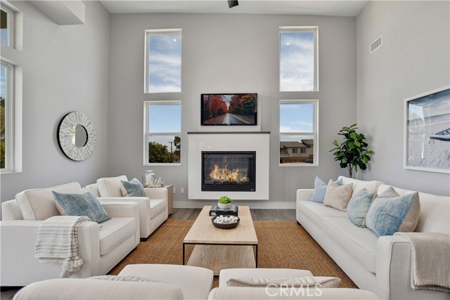LIVING ROOM FIREPLACE