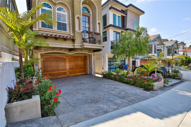 1725 Ford Avenue, Redondo Beach, California 90278, 4 Bedrooms Bedrooms, ,4 BathroomsBathrooms,Residential,Sold,Ford,CV21038454