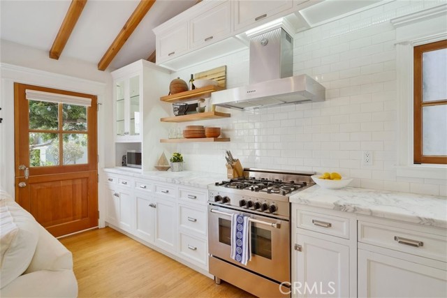 533 5th Street, Manhattan Beach, California 90266, 2 Bedrooms Bedrooms, ,1 BathroomBathrooms,Residential,Sold,5th,SB21107538