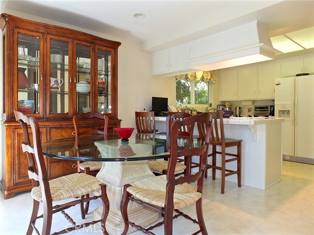 5649 Whitecliff Drive, Rancho Palos Verdes, California 90275, 4 Bedrooms Bedrooms, ,3 BathroomsBathrooms,Residential,Sold,Whitecliff,PV17219760