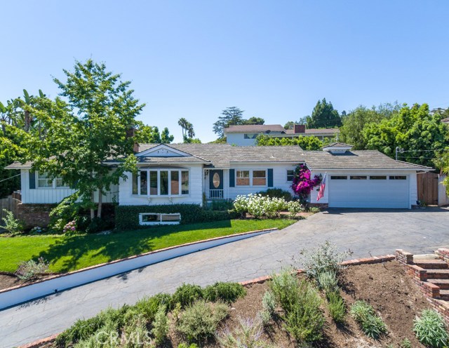 8 Hitching Post Drive, Rolling Hills Estates, California 90274, 4 Bedrooms Bedrooms, ,3 BathroomsBathrooms,Residential,Sold,Hitching Post,PV19180515