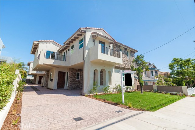 2315 Clark Lane, Redondo Beach, California 90278, 4 Bedrooms Bedrooms, ,3 BathroomsBathrooms,Residential,Sold,Clark,SB17195464