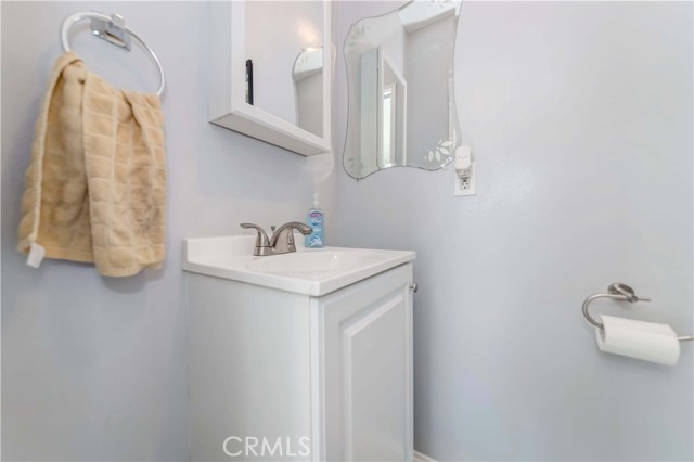 1202 Firmona Avenue, Redondo Beach, California 90278, 3 Bedrooms Bedrooms, ,2 BathroomsBathrooms,Residential,Sold,Firmona,SB20101809