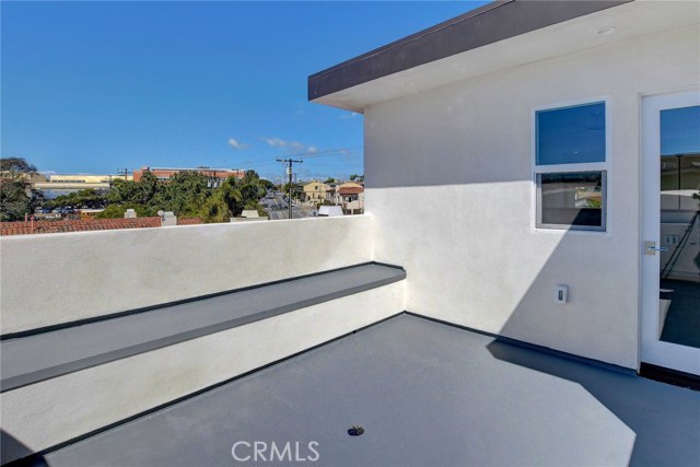 3rd Level . . .  Roof Top Deck