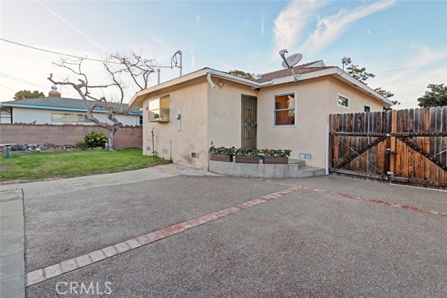 2718 185th Street, Redondo Beach, California 90278, 3 Bedrooms Bedrooms, ,1 BathroomBathrooms,Residential,Sold,185th,SB18025217