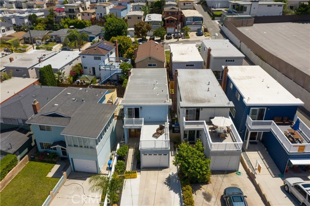 1604 Spreckels Lane, Redondo Beach, California 90278, 3 Bedrooms Bedrooms, ,2 BathroomsBathrooms,Residential,Sold,Spreckels,SB20125492