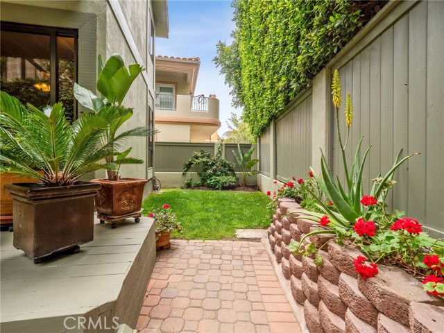 231 Irena Avenue, Redondo Beach, California 90277, 3 Bedrooms Bedrooms, ,1 BathroomBathrooms,Residential,Sold,Irena,SB20087245