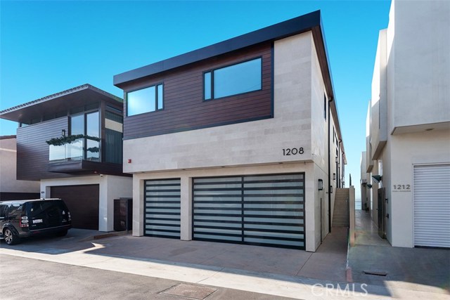 1208 The Strand, Manhattan Beach, California 90266, 2 Bedrooms Bedrooms, ,2 BathroomsBathrooms,Residential,Sold,The Strand,SB20234842