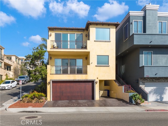 300 28th Street, Manhattan Beach, California 90266, 3 Bedrooms Bedrooms, ,3 BathroomsBathrooms,Residential,Sold,28th,SB20234864
