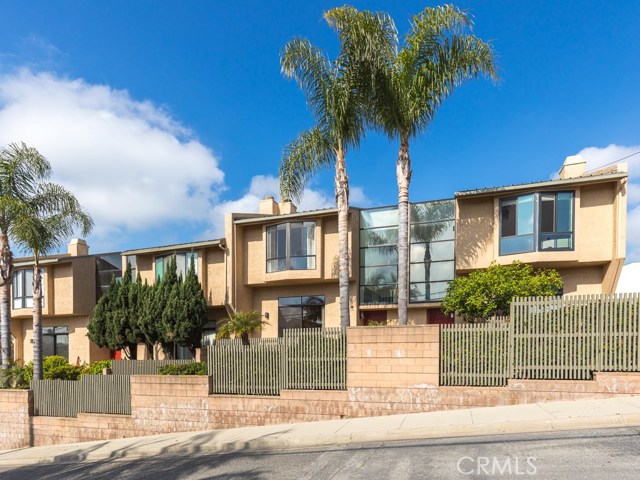 1923 Marshallfield Lane, Redondo Beach, California 90278, 3 Bedrooms Bedrooms, ,2 BathroomsBathrooms,Residential,Sold,Marshallfield,SB20084915