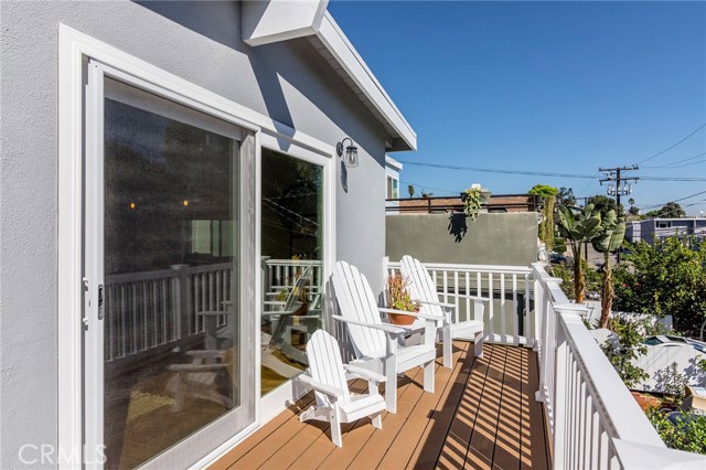1723 Axenty Way, Redondo Beach, California 90278, 3 Bedrooms Bedrooms, ,1 BathroomBathrooms,Residential,Sold,Axenty,SB18246740