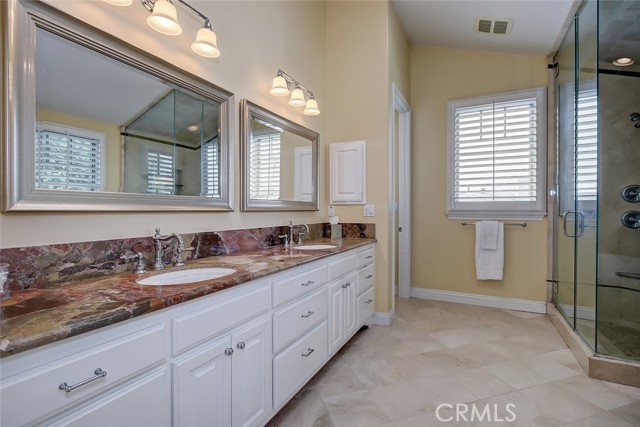 649 26th Street, Manhattan Beach, California 90266, 5 Bedrooms Bedrooms, ,4 BathroomsBathrooms,Residential,Sold,26th,SB21027371