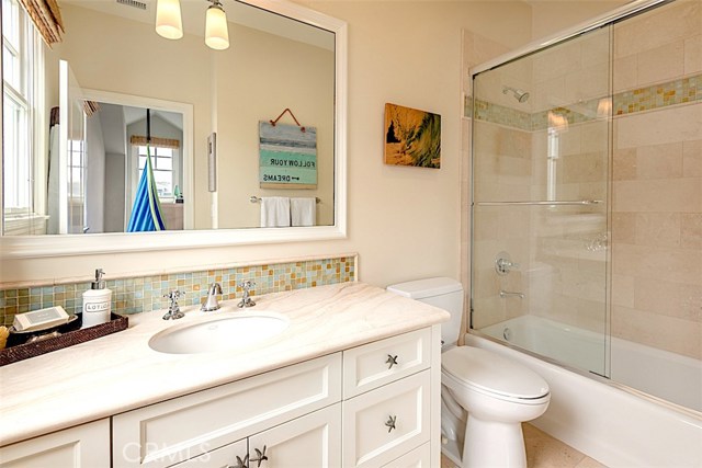 1641 18th Street, Manhattan Beach, California 90266, 5 Bedrooms Bedrooms, ,4 BathroomsBathrooms,Residential,Sold,18th,SB20169732