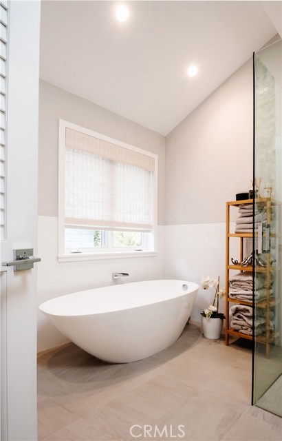 2812 Elm Avenue, Manhattan Beach, California 90266, 4 Bedrooms Bedrooms, ,4 BathroomsBathrooms,Residential,Sold,Elm,SB20183081